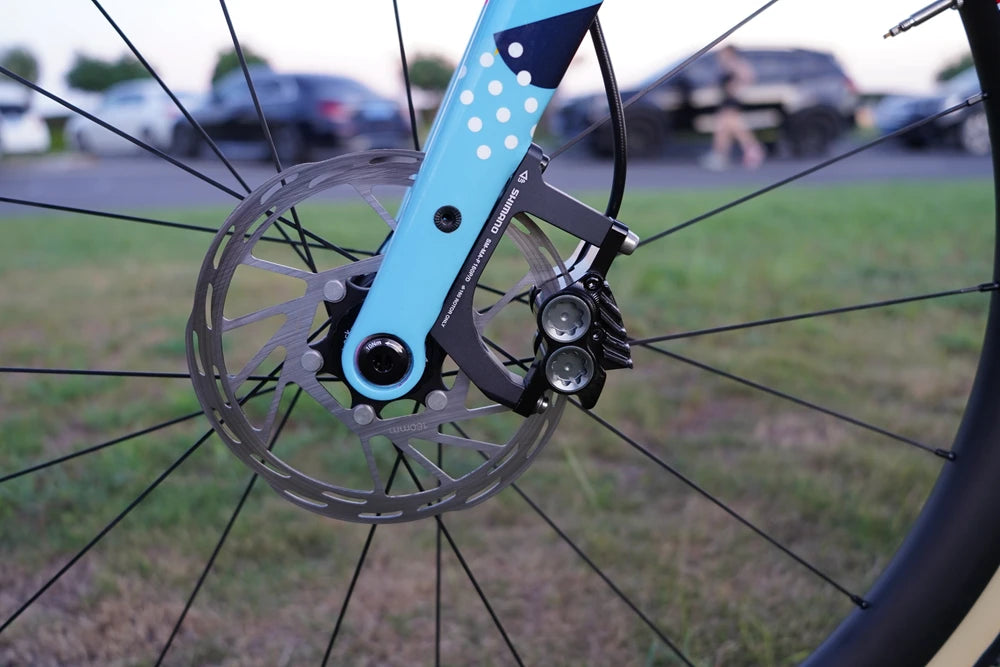 ZRACE M1 X2 / X4 Mountainbike Hydraulische Bremse, Voll CNC Leichtbau, Öldruckscheibe