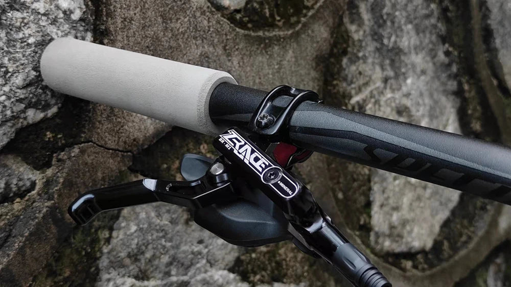 ZRACE M1 X2 / X4 Mountainbike Hydraulische Bremse, Voll CNC Leichtbau, Öldruckscheibe