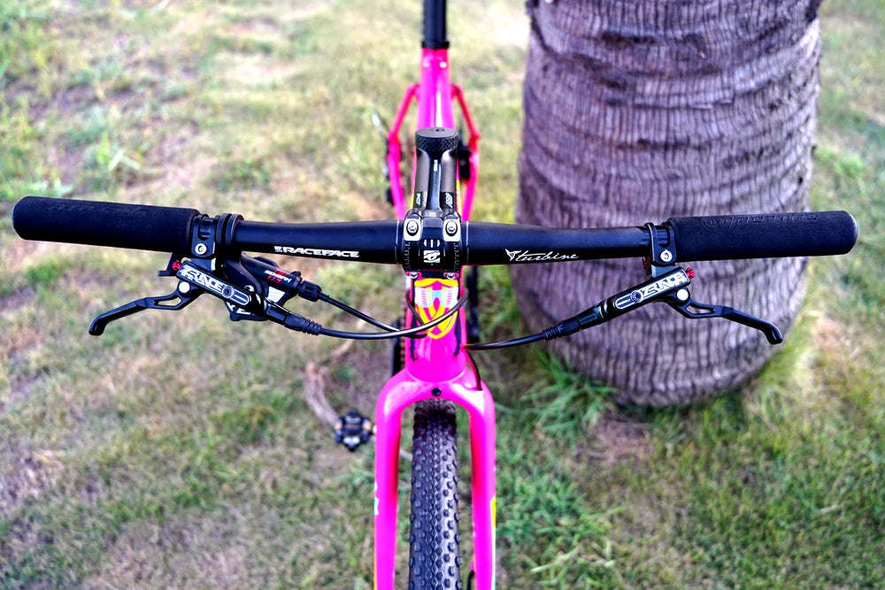 ZRACE M1 X2 / X4 Mountainbike Hydraulische Bremse, Voll CNC Leichtbau, Öldruckscheibe